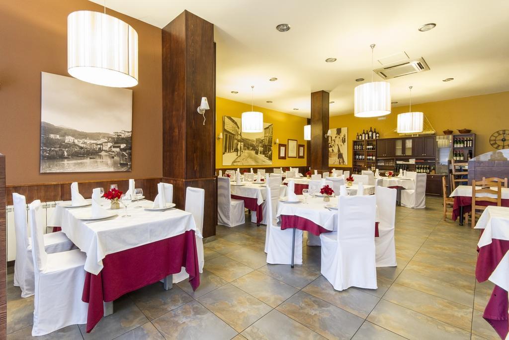 Hostal Restaurante Alarico Альяріс Екстер'єр фото